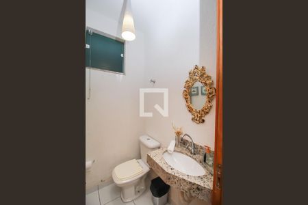 Casa de condomínio à venda com 84m², 2 quartos e 1 vagaLavabo