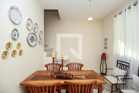 Casa de condomínio à venda com 84m², 2 quartos e 1 vagaCopa