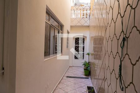 Casa à venda com 210m², 3 quartos e 2 vagasCorredor Lateral