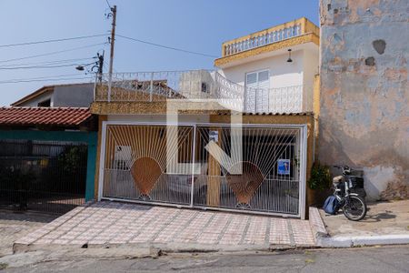 Casa à venda com 210m², 3 quartos e 2 vagasFachada