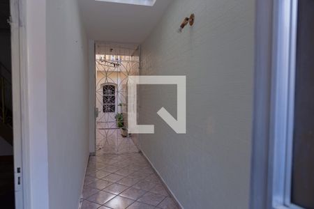 Casa à venda com 210m², 3 quartos e 2 vagasCorredor Lateral