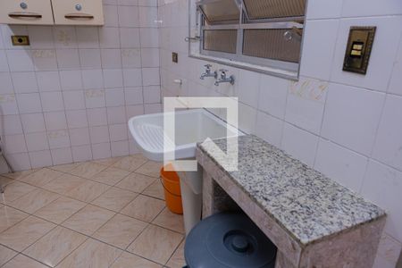 Casa à venda com 210m², 3 quartos e 2 vagasÁrea de Serviço