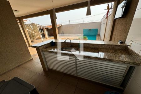 Casa para alugar com 400m², 3 quartos e 5 vagas Casa para alugar com 400m², 3 quartos e 5 vagasQuintal - Área de Churrasco