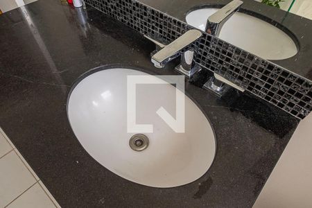 Apartamento à venda com 104m², 2 quartos e 1 vagaSuíte - Banheiro