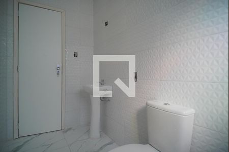 Casa à venda com 82m², 2 quartos e 1 vaga Casa à venda com 82m², 2 quartos e 1 vagaBanheiro