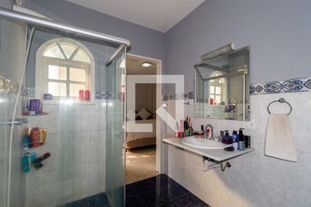 Casa à venda com 330m², 2 quartos e 2 vagas Casa à venda com 330m², 2 quartos e 2 vagasBanheiro - Suíte 1