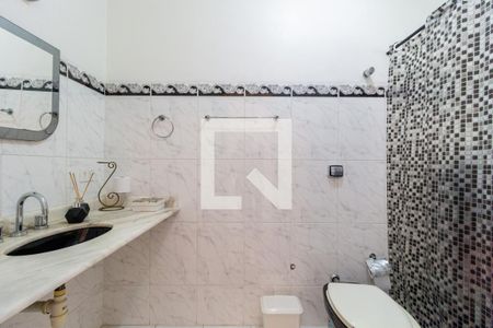 Casa à venda com 330m², 2 quartos e 2 vagas Casa à venda com 330m², 2 quartos e 2 vagasBanheiro - Social