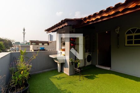 Casa à venda com 330m², 2 quartos e 2 vagas Casa à venda com 330m², 2 quartos e 2 vagasÁrea de Serviço