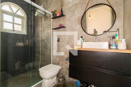 Casa à venda com 330m², 2 quartos e 2 vagas Casa à venda com 330m², 2 quartos e 2 vagasBanheiro - Suíte 2