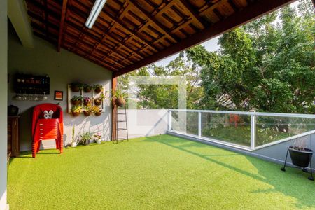 Casa à venda com 330m², 2 quartos e 2 vagas Casa à venda com 330m², 2 quartos e 2 vagasEspaço Gourmet