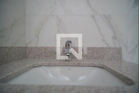 Banheiro da Suíte - Pia de apartamento à venda com 1 quarto, 43m² em Petrópolis, Porto Alegre