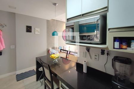Apartamento à venda com 64m², 2 quartos e 1 vagaCozinha