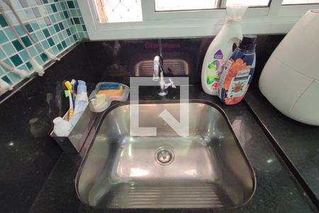 Apartamento à venda com 64m², 2 quartos e 1 vagaÁrea de Serviço