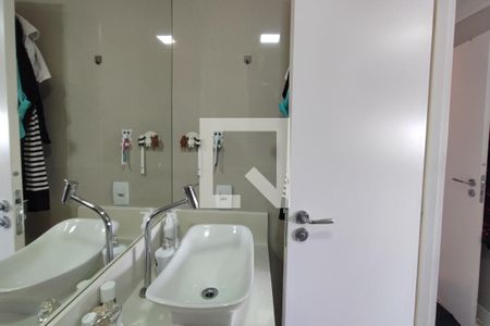 Banheiro Suíte de apartamento à venda com 2 quartos, 64m² em Vila Proost de Souza, Campinas