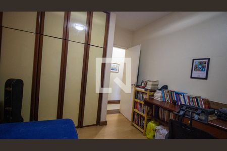 Casa de condomínio à venda com 320m², 4 quartos e 2 vagasQuarto 2