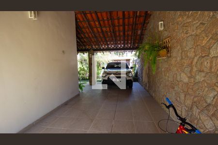 Casa de condomínio à venda com 320m², 4 quartos e 2 vagasGaragem