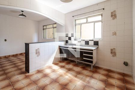 Casa para alugar com 240m², 3 quartos e 2 vagasCozinha