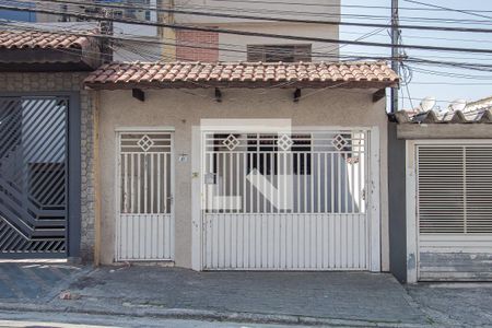 Casa para alugar com 240m², 3 quartos e 2 vagasFachada