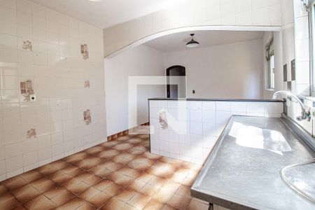 Casa para alugar com 240m², 3 quartos e 2 vagasCozinha