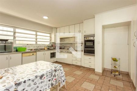 Casa à venda com 4 quartos, 476m² em Itaim Bibi, São Paulo