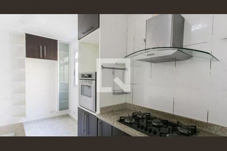 Casa à venda com 150m², 3 quartos e 2 vagas
