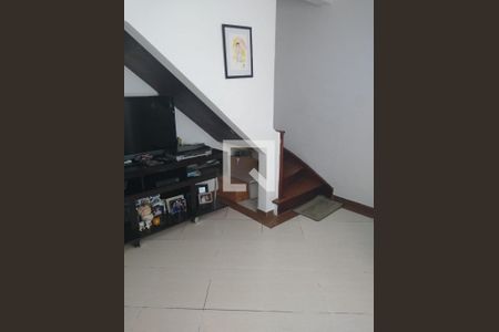 Casa para alugar com 2 quartos, 205m² em Vila Oratorio, São Paulo