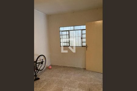 Casa à venda com 3 quartos, 145m² em Vila Antonieta, São Paulo