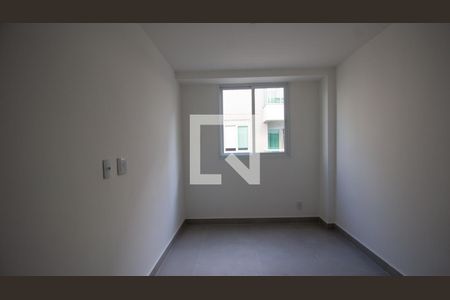 Apartamento à venda com 71m², 2 quartos e 1 vagaQuarto