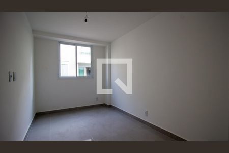 Apartamento à venda com 71m², 2 quartos e 1 vagaQuarto