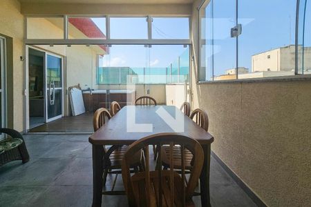 Apartamento para alugar com 116m², 3 quartos e 2 vagas Apartamento para alugar com 116m², 3 quartos e 2 vagasVaranda