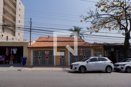 Casa à venda com 160m², 3 quartos e 2 vagasFachada
