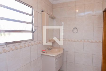 Casa à venda com 160m², 3 quartos e 2 vagasBanheiro quarto 3