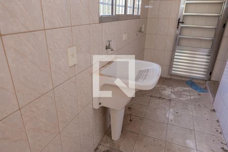 Casa à venda com 160m², 3 quartos e 2 vagasÁrea de Serviço