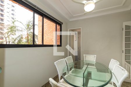 Apartamento à venda com 220m², 3 quartos e 4 vagasCopa