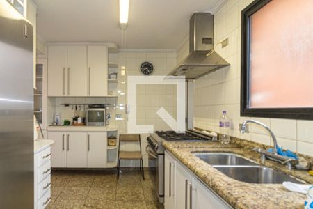 Apartamento à venda com 220m², 3 quartos e 4 vagasCozinha