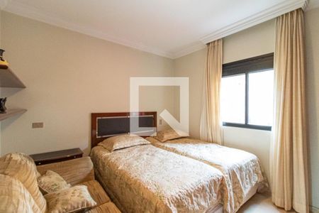 Apartamento à venda com 220m², 3 quartos e 4 vagasQuarto 2