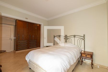 Apartamento à venda com 220m², 3 quartos e 4 vagasQuarto 1