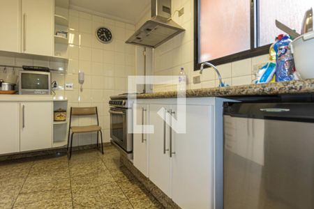 Apartamento à venda com 220m², 3 quartos e 4 vagasCozinha