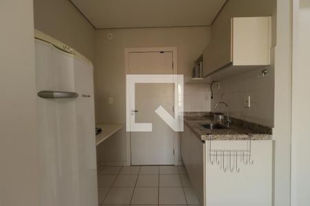 Cozinha de kitnet/studio para alugar com 1 quarto, 22m² em Iguatemi, Ribeirão Preto