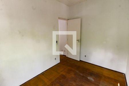 Casa à venda com 335m², 3 quartos e 4 vagas Casa à venda com 335m², 3 quartos e 4 vagasQuarto 1