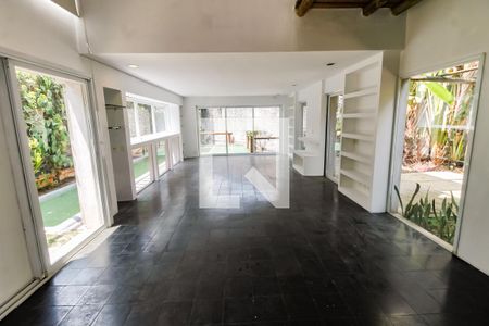 Sala 1 de casa à venda com 3 quartos, 335m² em Jardim Leonor, São Paulo