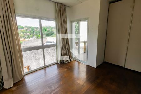 Casa à venda com 335m², 3 quartos e 4 vagas Casa à venda com 335m², 3 quartos e 4 vagasSuíte 1