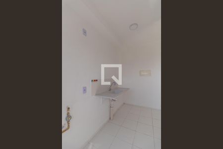 Apartamento para alugar com 44m², 2 quartos e sem vaga Apartamento para alugar com 44m², 2 quartos e sem vagaCozinha e Área de Serviço