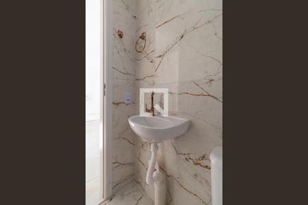 Apartamento para alugar com 44m², 2 quartos e sem vaga Apartamento para alugar com 44m², 2 quartos e sem vagaBanheiro