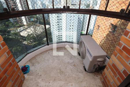 Apartamento à venda com 250m², 3 quartos e 4 vagasSuíte 3