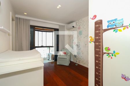 Apartamento à venda com 250m², 3 quartos e 4 vagasSuíte 3