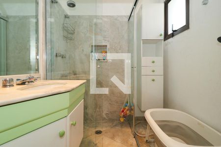 Apartamento à venda com 250m², 3 quartos e 4 vagasBanheiro da Suíte 3