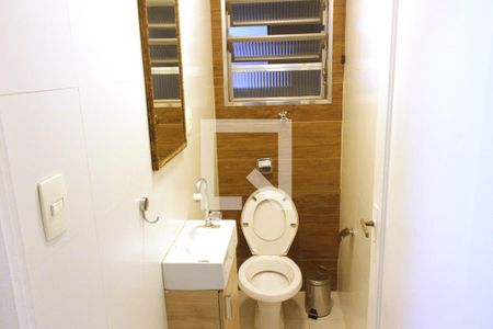 Lavabo de apartamento para alugar com 3 quartos, 148m² em Boqueirão, Santos