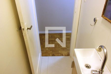 Lavabo de apartamento para alugar com 3 quartos, 148m² em Boqueirão, Santos