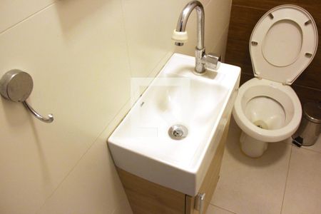 Lavabo de apartamento para alugar com 3 quartos, 148m² em Boqueirão, Santos